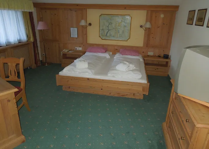 Отель Bergresort Seefeld 4*