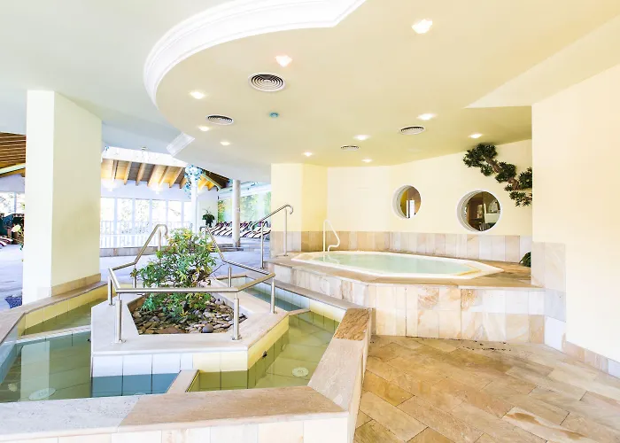 伯格瑞斯特泽费尔德酒店 酒店 4*