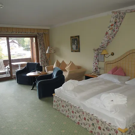 호텔 Bergresort Seefeld 4*